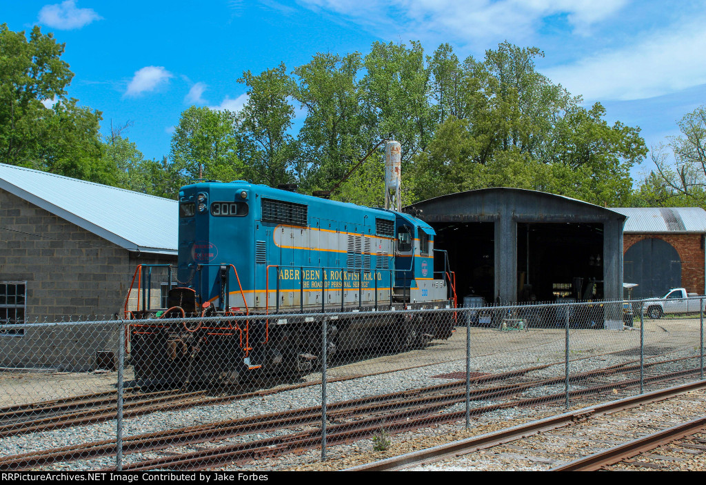 Aberdeen & Rockfish 300